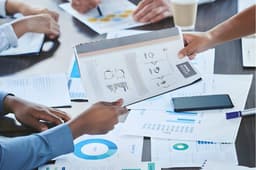 دورة تدريبية في المعايير الدولية لإعداد التقارير المالية (IFRS)