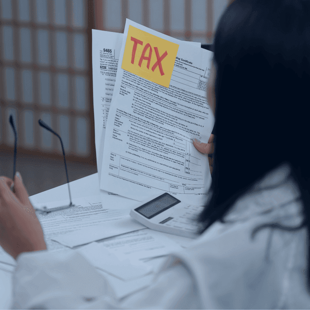 Blockchain & Tax Compliance